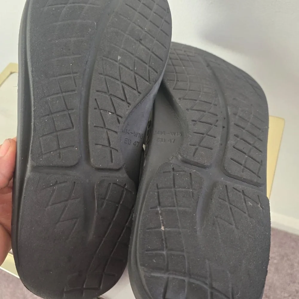 Oofos Ooriginal Men 14 Black Thong Flip Flop Recovery Sport Slip-On Shoe